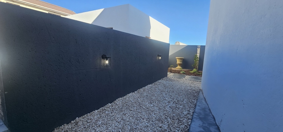 3 Bedroom Property for Sale in Myburgh Park Western Cape